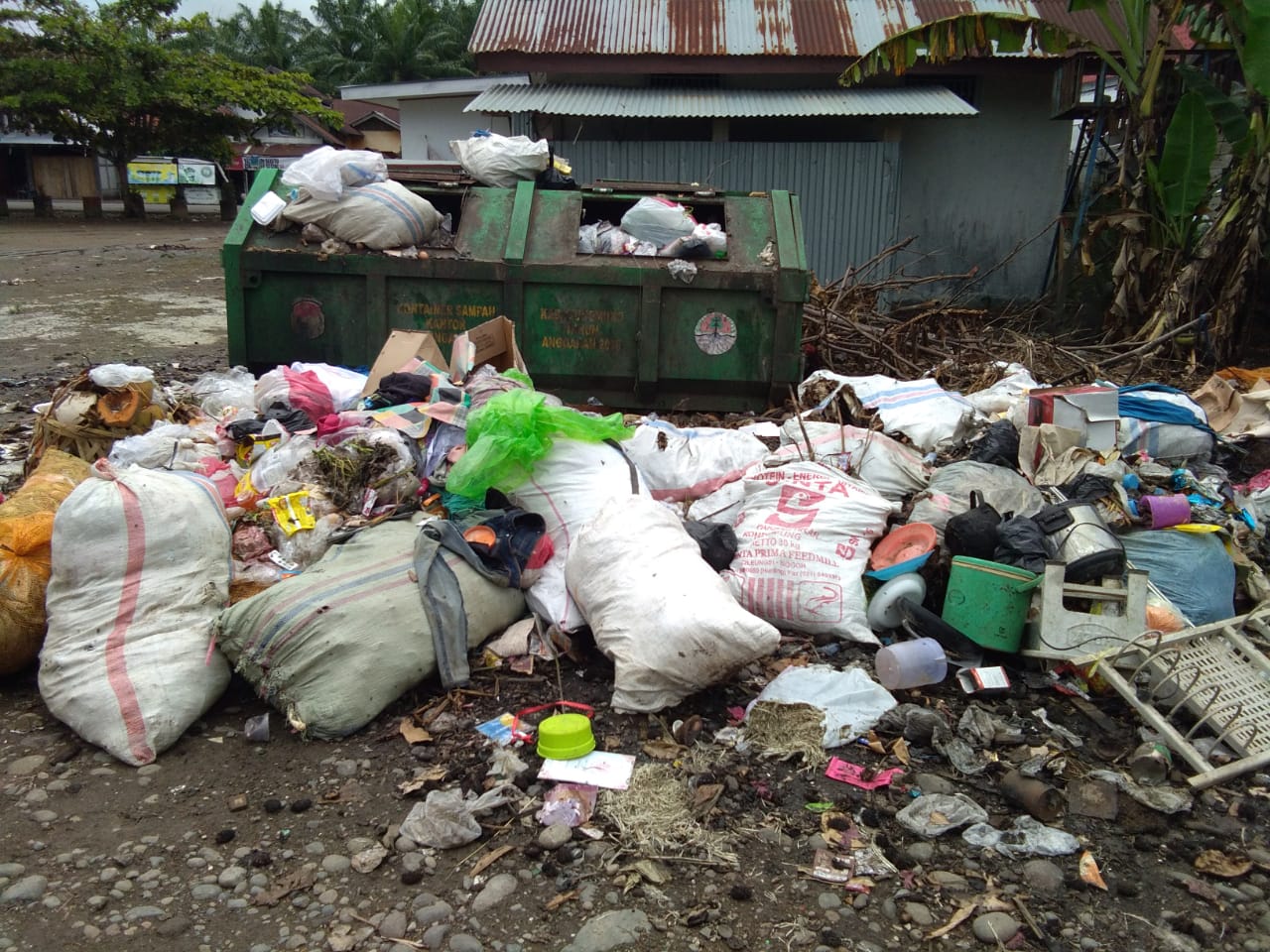 Soal Sampah, DLH Dituding Lelet