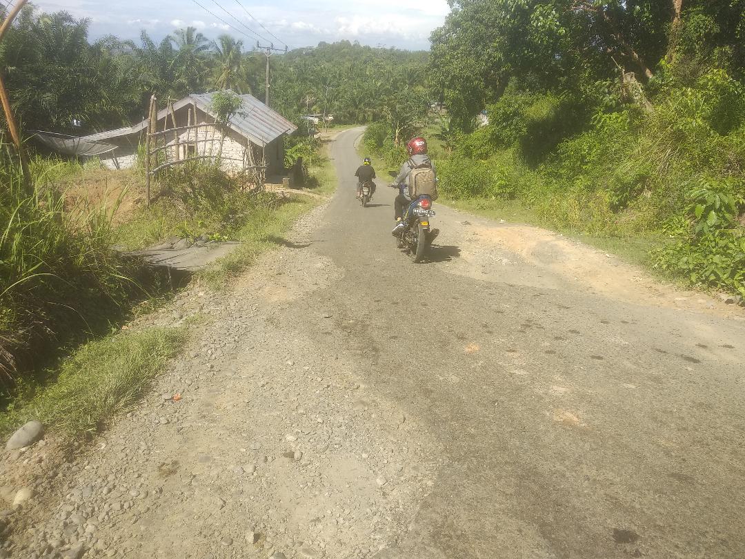 Jalan Simpang Gajah-SB Butuh Perawatan