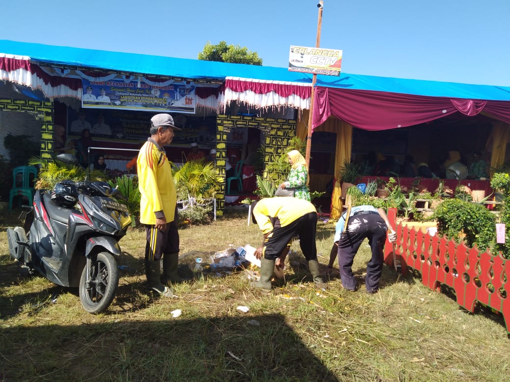 Sampah HUT Mukomuko, Dua Truk Perhari