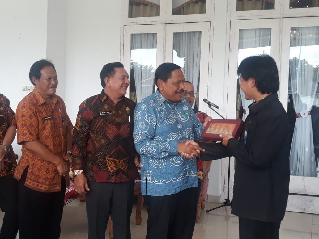 Batik Kagano Jadi Kado Spesial