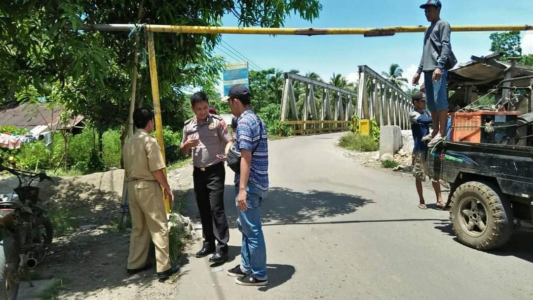 Papan Jembatan Lapuk, Truk Tak Boleh Melintas