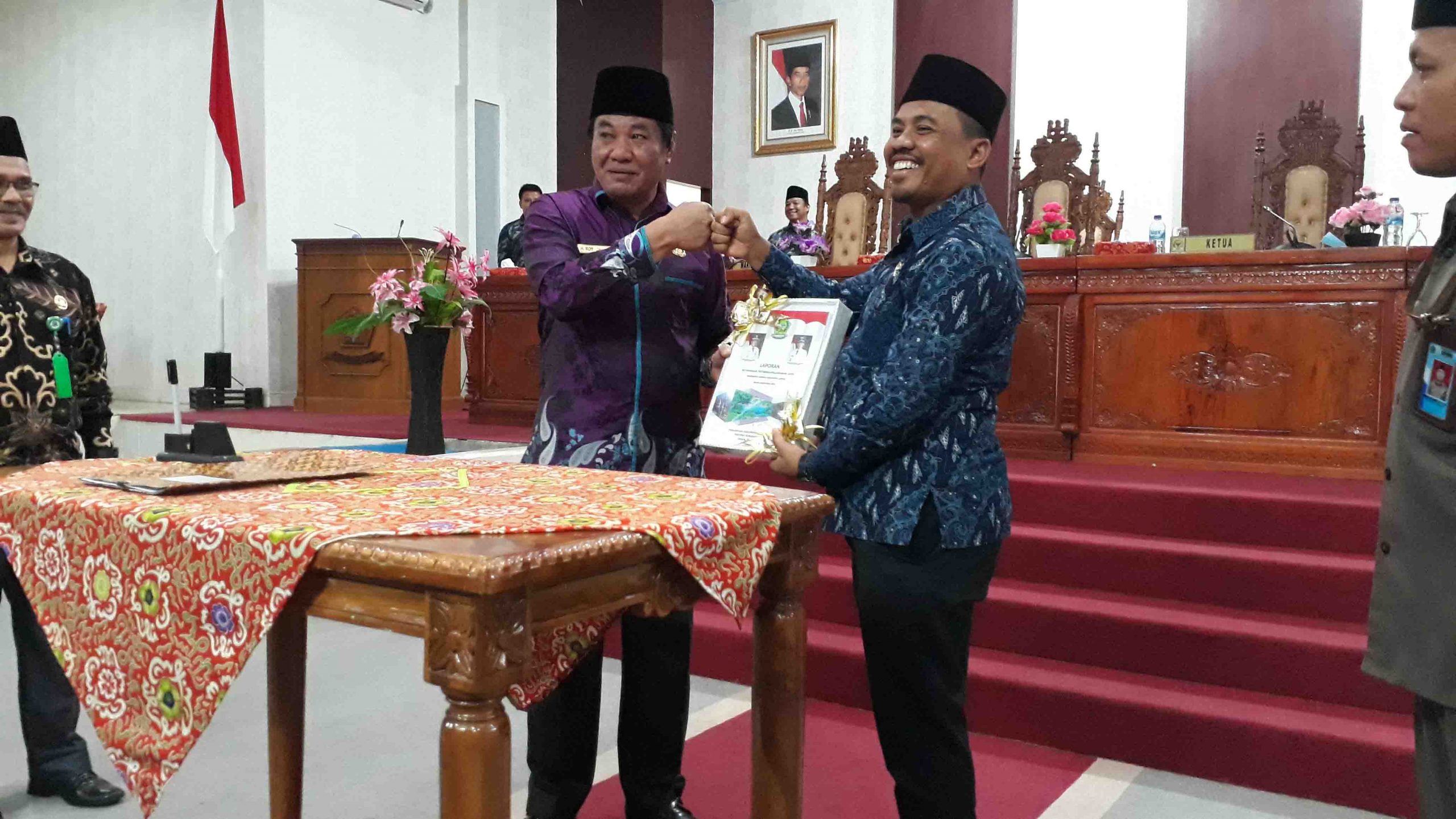 DPRD Lebong Tuntaskan Paripurna Penyampaian LKPj Bupati 2019