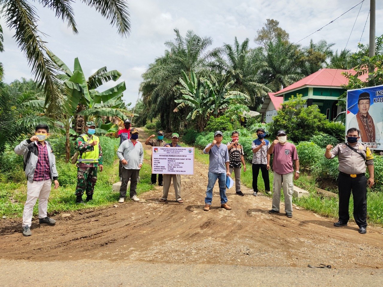 Pemdes Tirta Makmur Memulai Pekerjaan Tahap 1