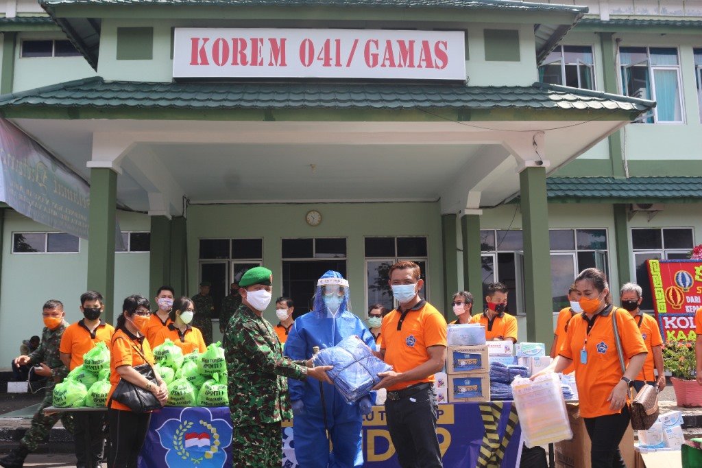 Korem 041/Gamas Pastikan Bantuan Dari PSMTI Disalurkan