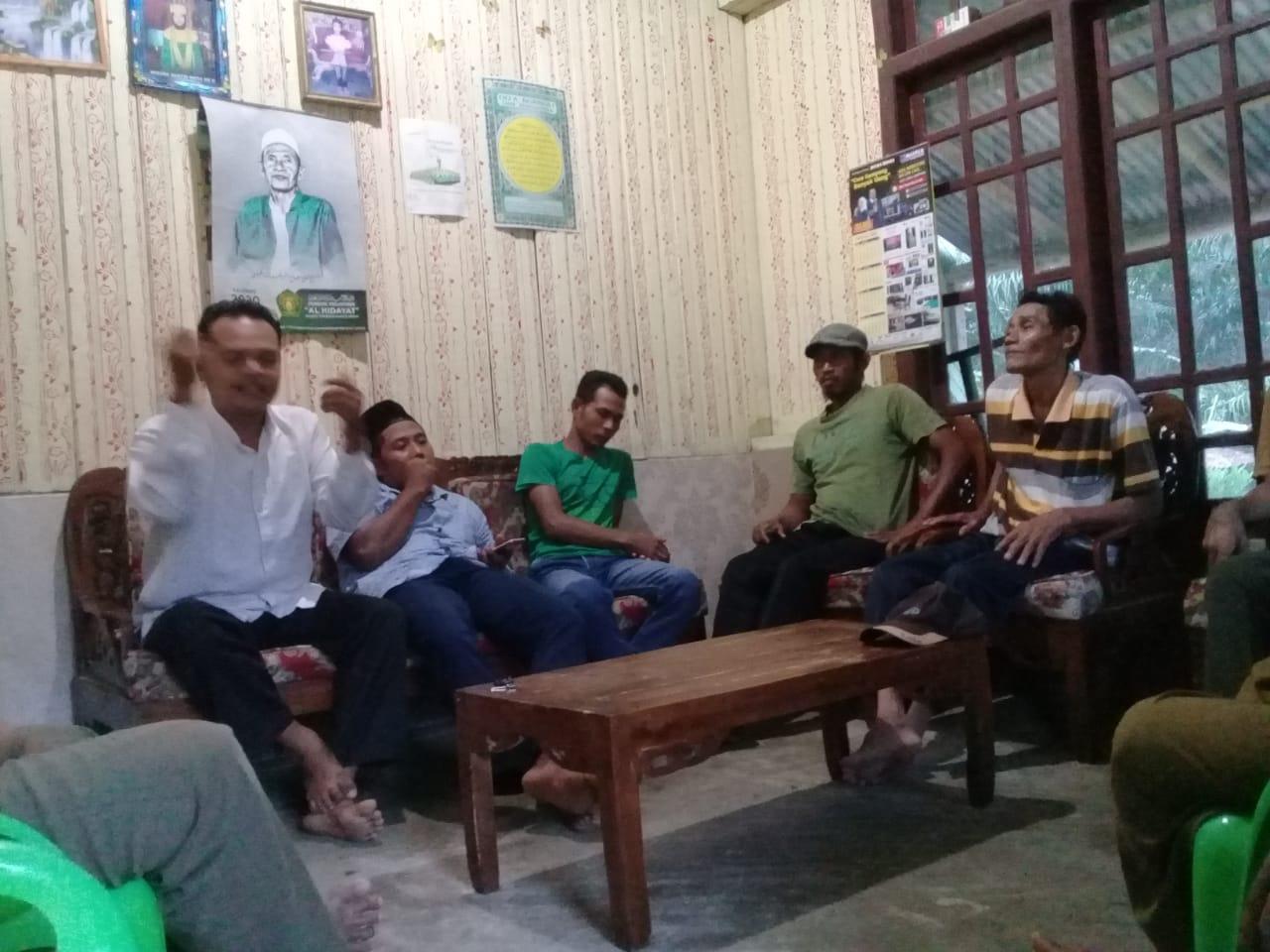 Protes Bansos, Warga Datangi Rumah Perangkat