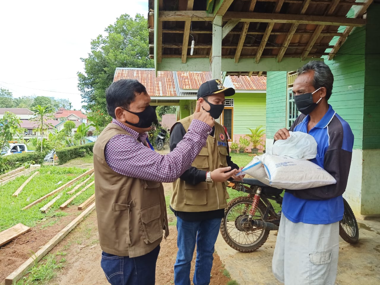 Pemkab BU Salurkan 44 Ribu Paket Sembako JPS