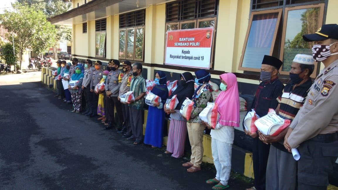 Polres Lebong Distribusikan 10 Ton Bantuan Beras