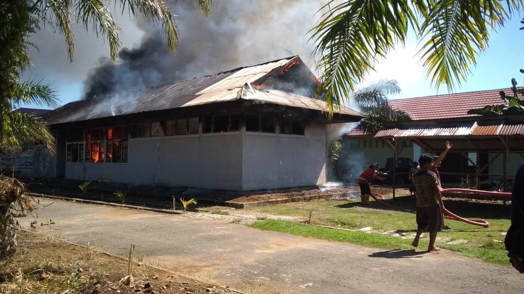 Gudang Terbakar, Pestisida Untuk Bantu Petani Ludes