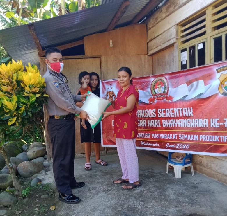 Menjelang HUT, Polri Giat Sosial Kepada Warga