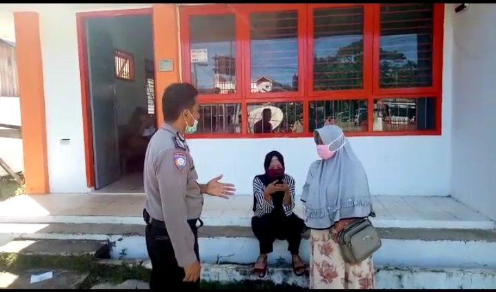 Penyaluran BST Tahap Dikawal Polisi