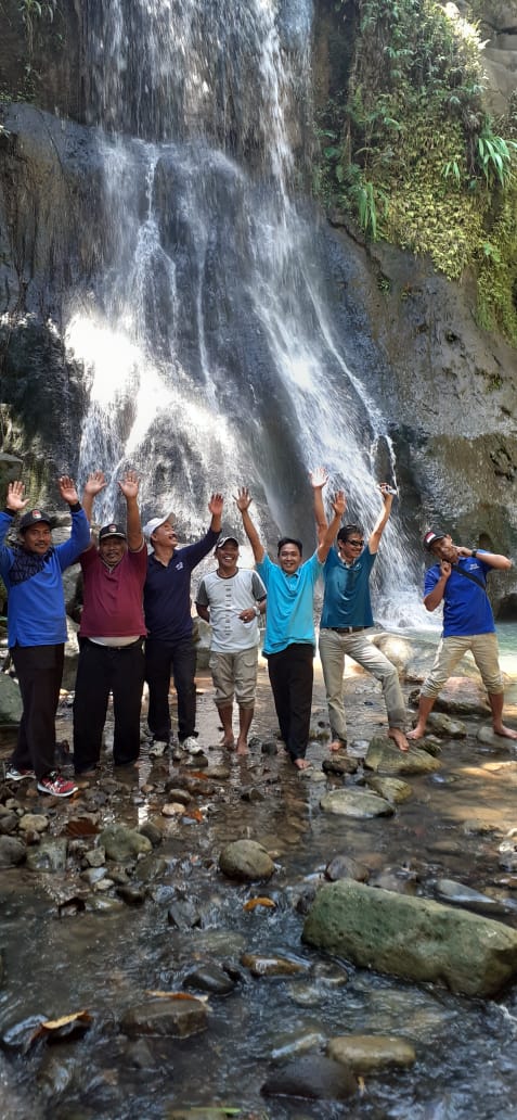 Silaturrahmi Antar Kades, Kunjungi Wisata Air Terjun