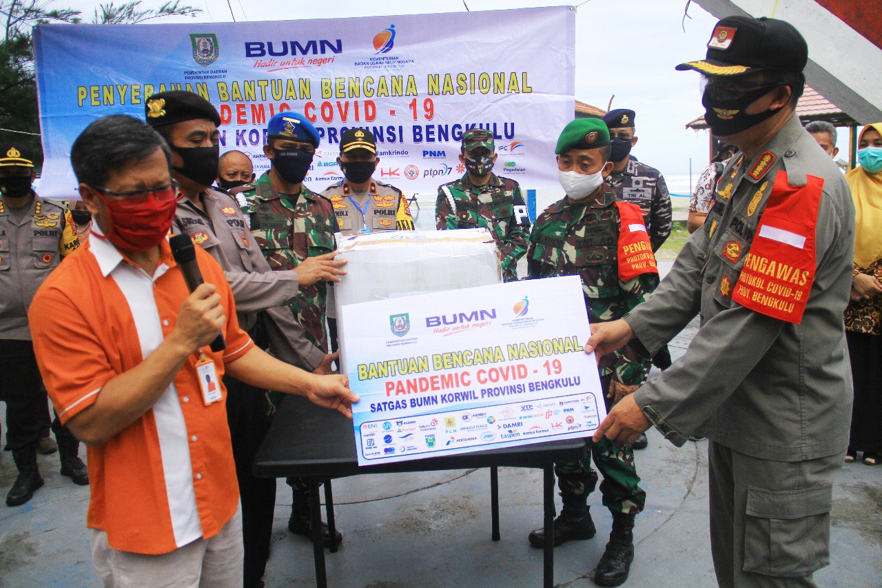 Satgas Covid-19 BUMN Salurkan Bantuan Rp 1,25 Miliar