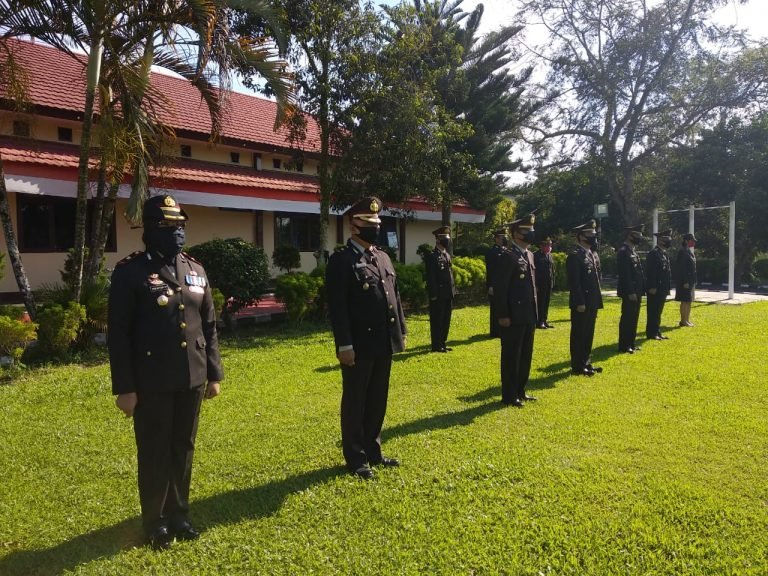 17 Bintara Naik Pangkat, 6 Perwira Dimutasi