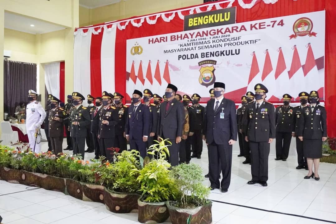 298 Personil Polda dan Polres Naik Pangkat