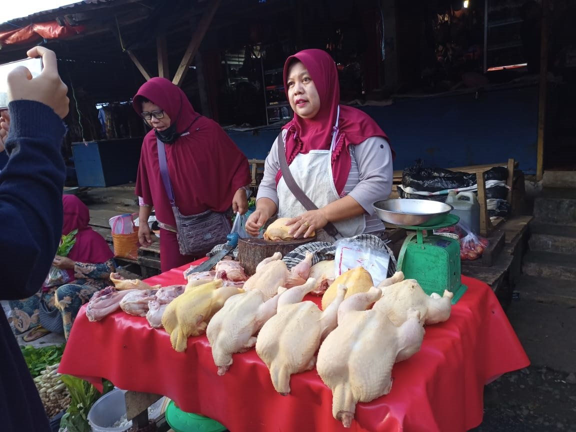 Seminggu, Ayam dan Telur Mahal Lagi