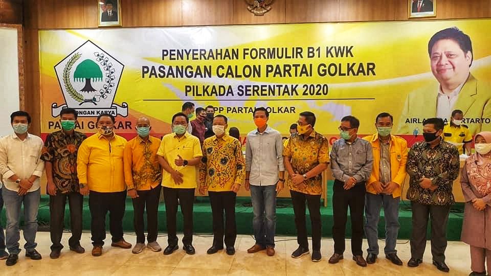 Golkar Serahkan B1-KWK Untuk Pilgub dan 8 Pilbup