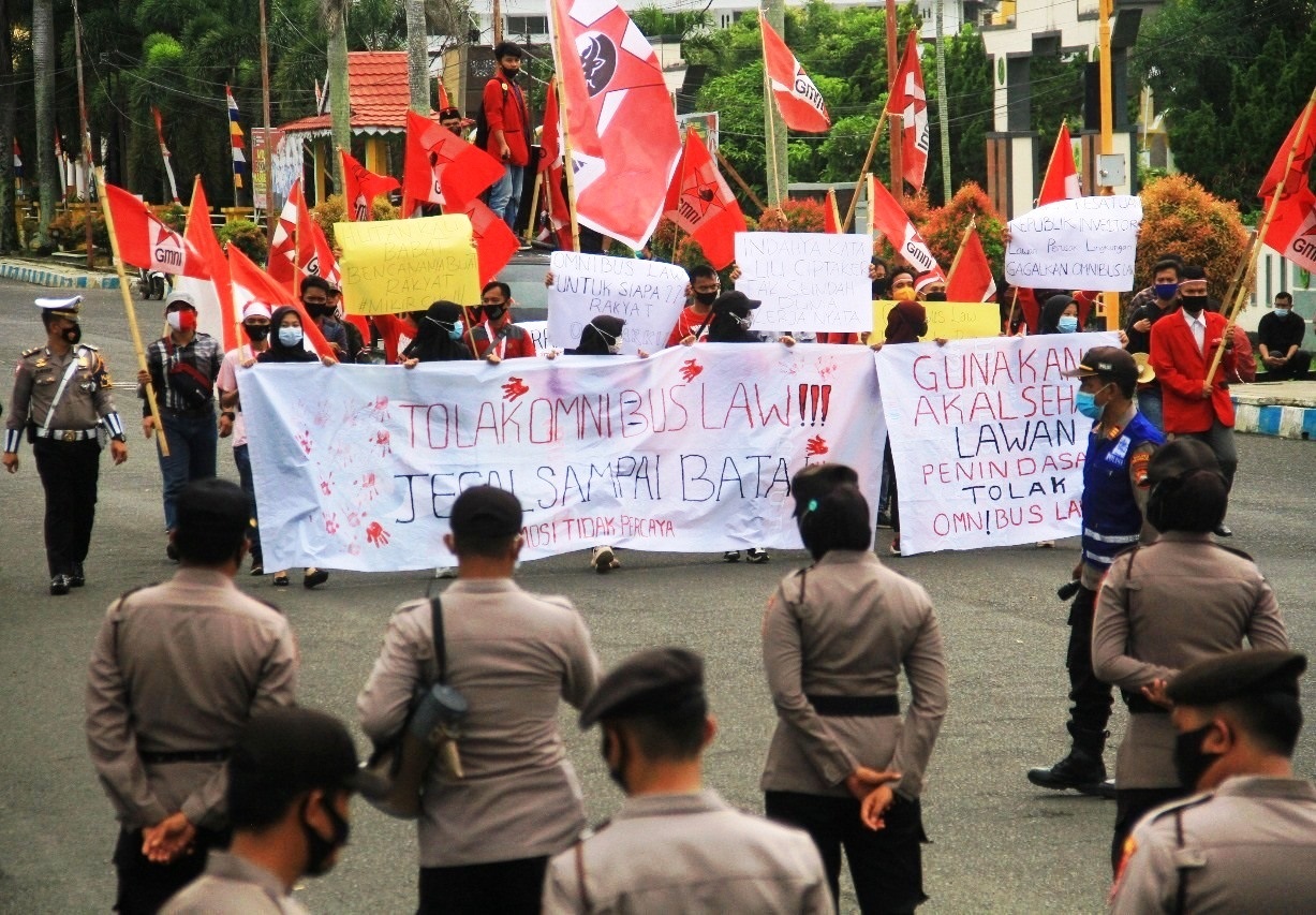 Desak Omnibus Law Dibatalkan, GMNI Turun ke Jalan