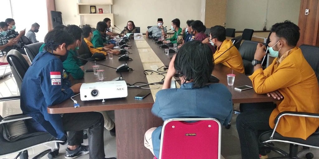 DPRD Provinsi Didesak Nyatakan Sikap Tolak Omnibus Law