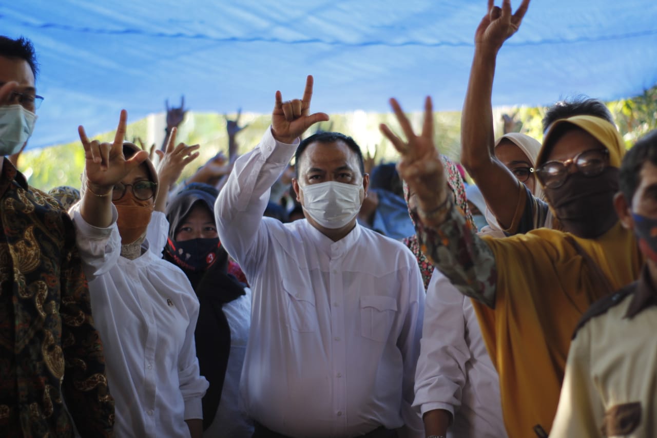 HUT Provinsi Bengkulu, Agusrin Ajak Bersih Pantai