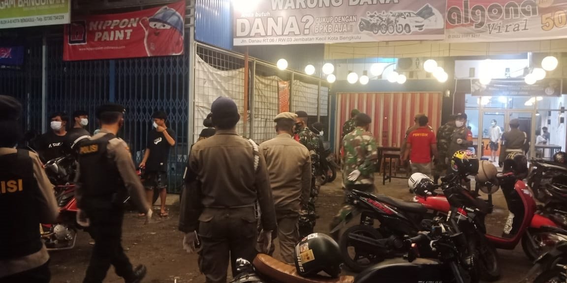 Nekat Gelar Pesta, Dibubarkan