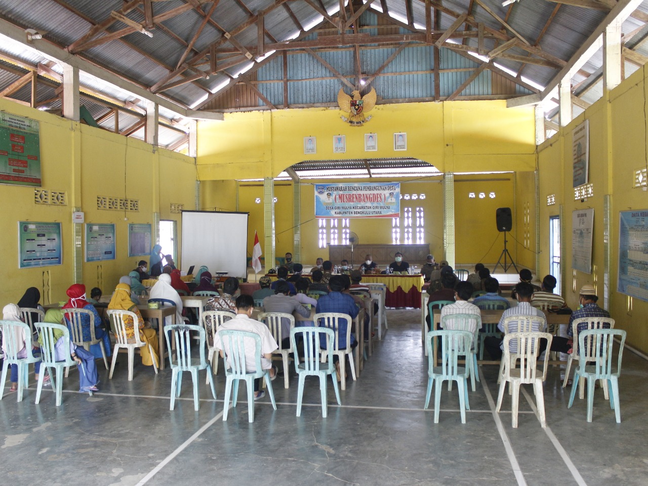 Pemdes Giri Mulya Usul Jalan Lingkungan