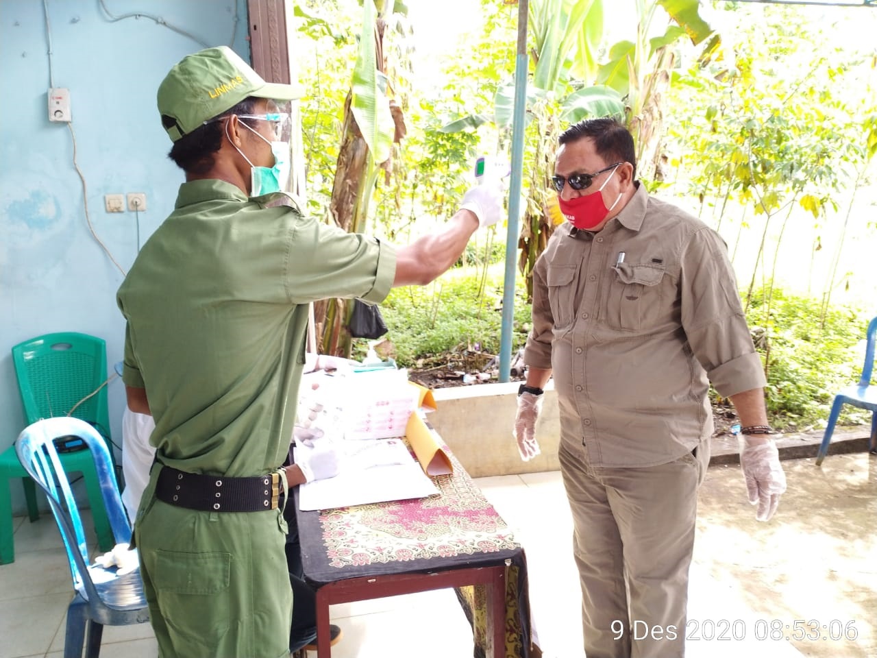 Sekda Lakukan Pencoblosan di TPS 2 Rama Agung