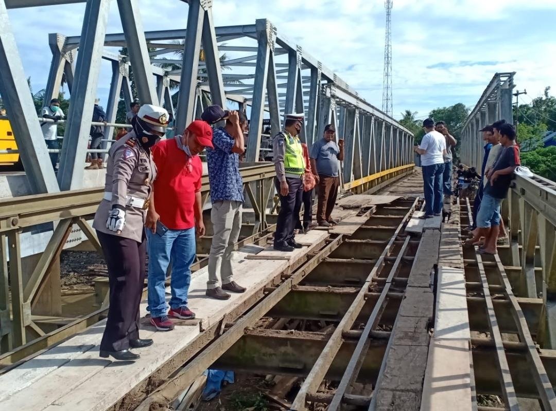 Jembatan TAP Hanya Bisa Dilalui Motor