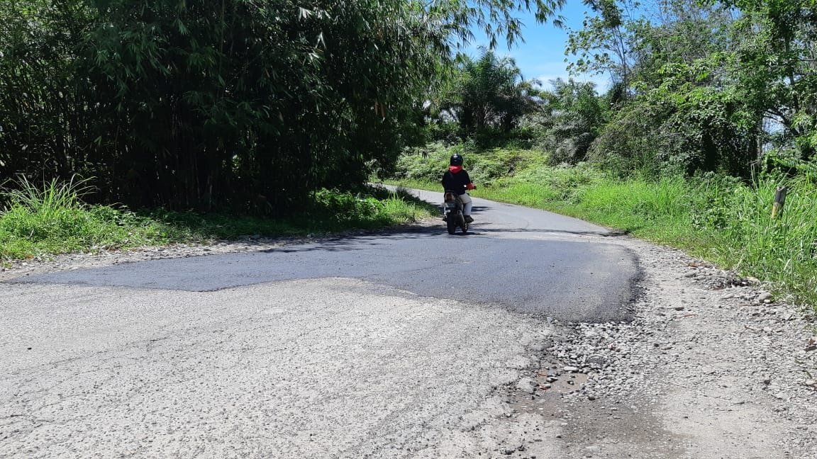 Jelang Pilkada, Lubang Jalan Mulai Ditambal