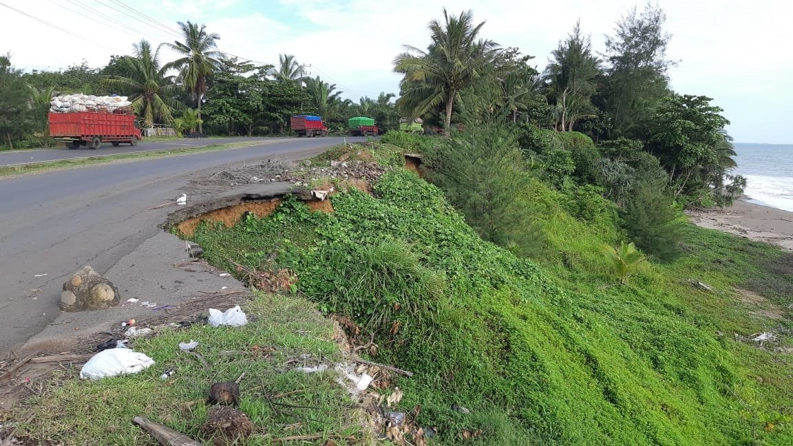 Belum Ada Penanganan Abrasi