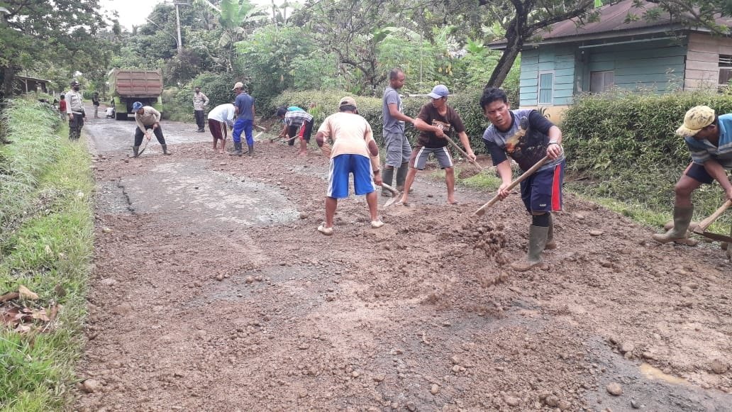 Bantuan Material Kurang, Warga Kecewa