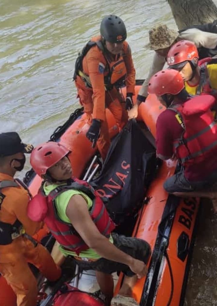 Korban Hanyut Ditemukan Tersangkut di Sungai Ketahun