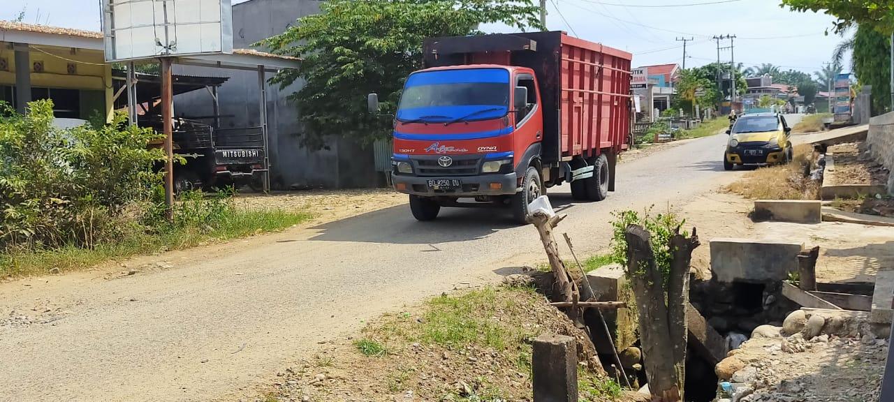 Gorong-gorong Jalan Suka Makmur Butuh Penanganan