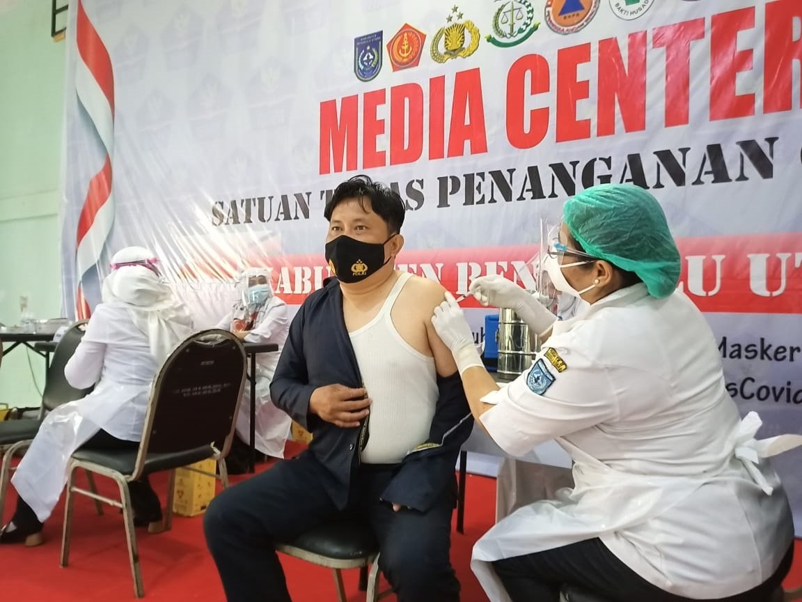 Personel TNI/Polri Divaksin, Pemkab Usulkan Tambahan