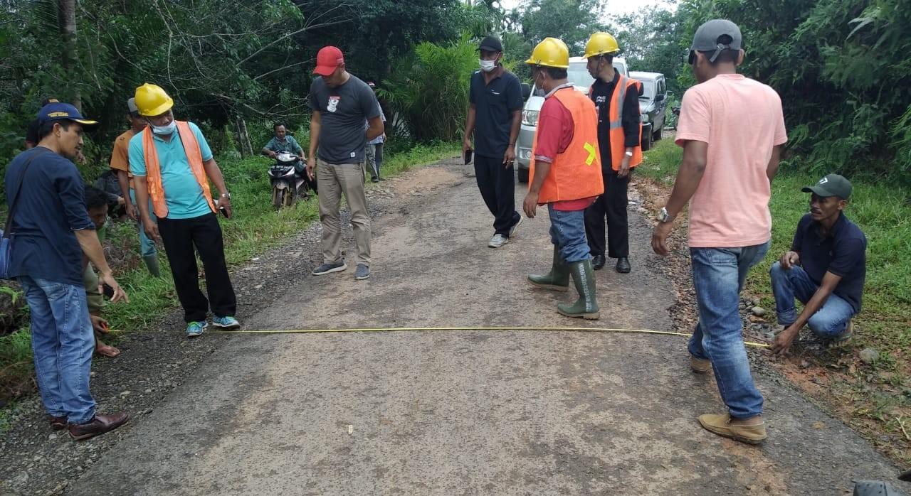 Pengaspalan D7-Gunung Payung di APBD-P