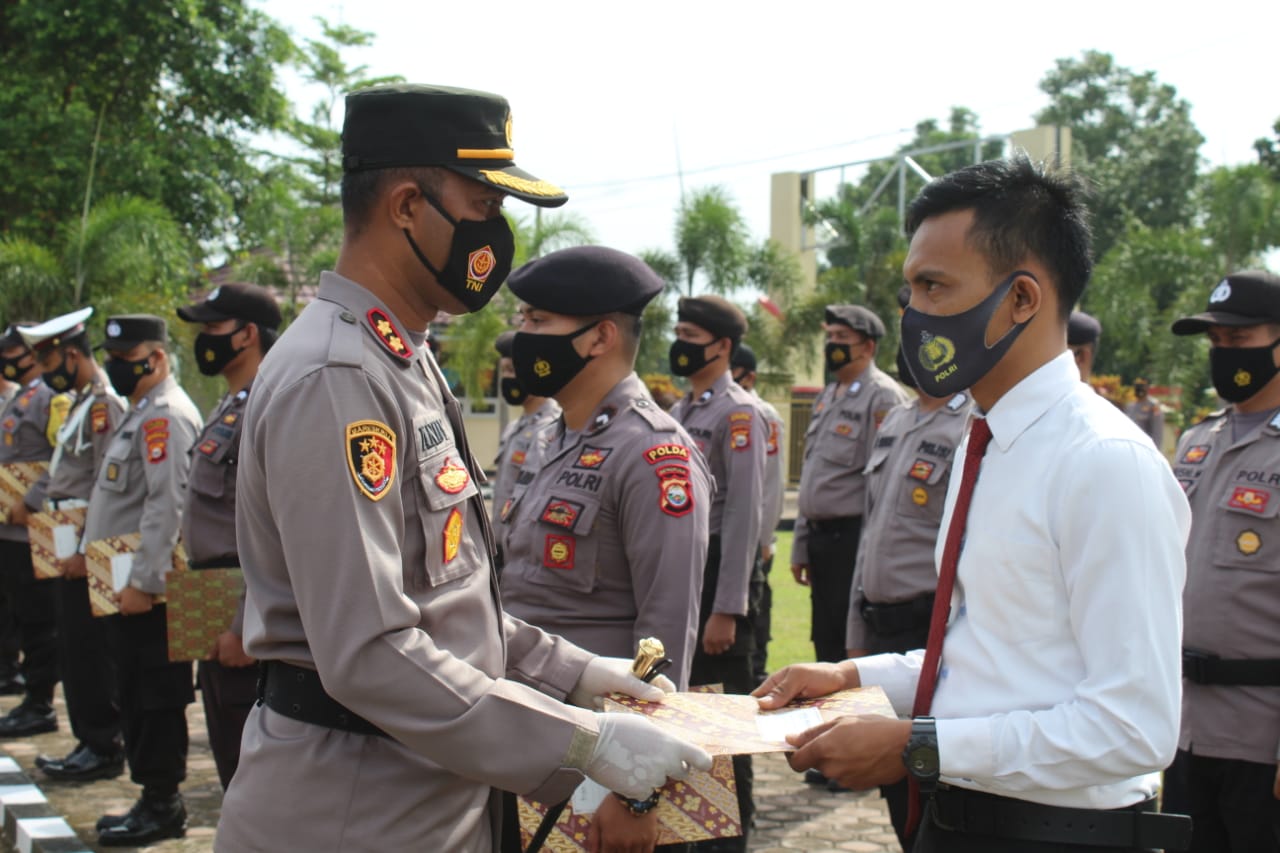 Berprestasi, 40 Anggota Polres Mukomuko Dapat Reward 