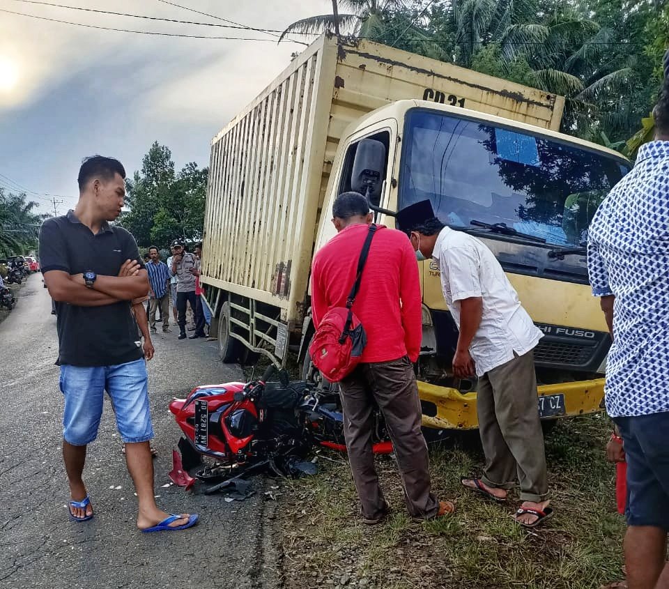 Hantam Truk, Warga GM Tewas