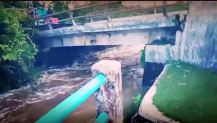 Jembatan Putus, Desa Pondok Batu Terisolir