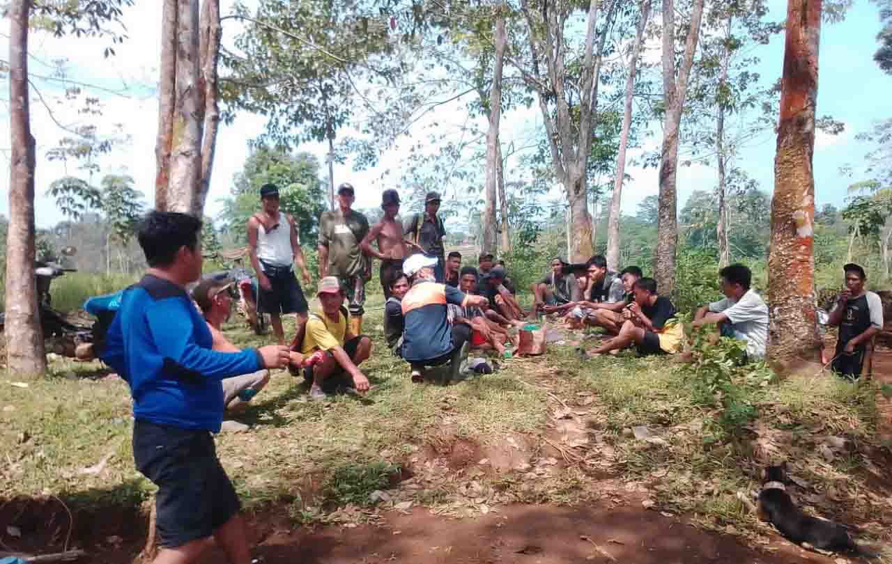 Hilang, Ratusan Warga Dikerahkan Cari Tomi