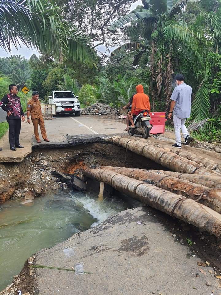 Jalan Sp 3 – Pondok Kopi Putus, Pemprov Jangan Tutup Mata