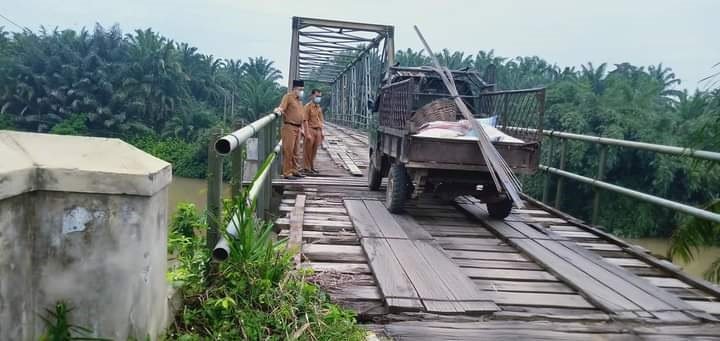 Jadi Ancaman Pengendara, Jembatan Lubuk Sanai Butuh Bangunan Permanen