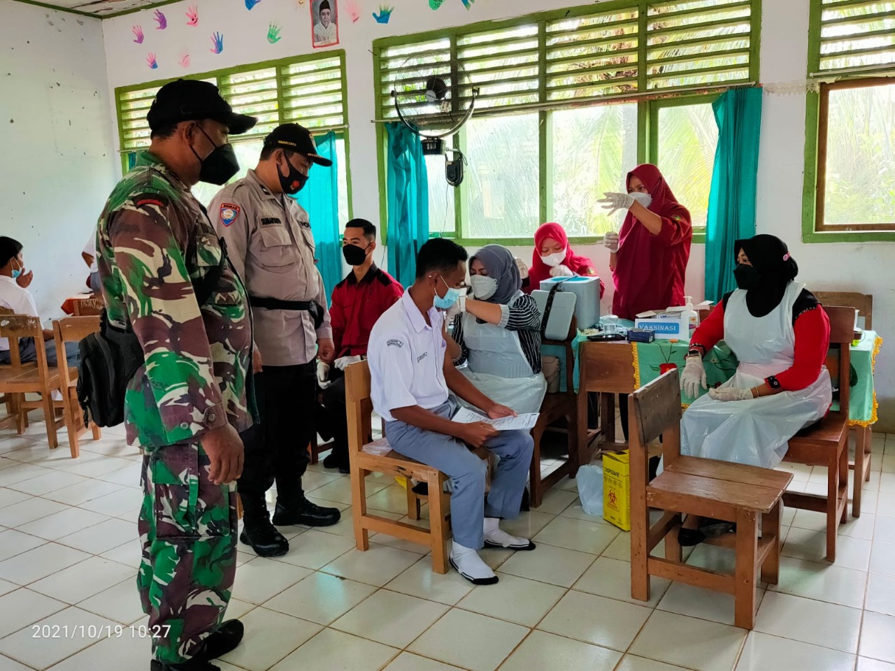 Mantapkan PTM, Pelajar SMKN3 BU Sukseskan Vaksin Dosis Pertama