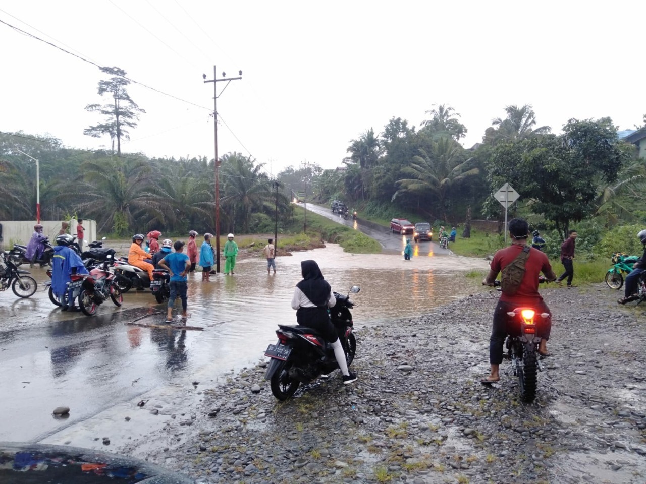 Selain Banjir dan Longsor, Waspada Gempa