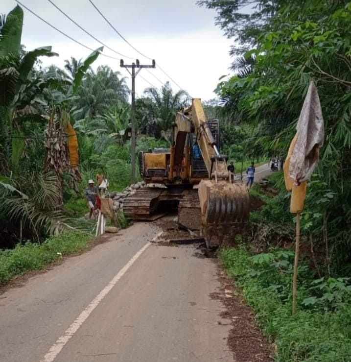 Perbaikan, Jalan Suka Makmur Dialihkan