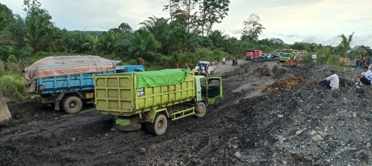 Lagi, Jalan Masyarakat ‘Dibubur’ Angkutan BB