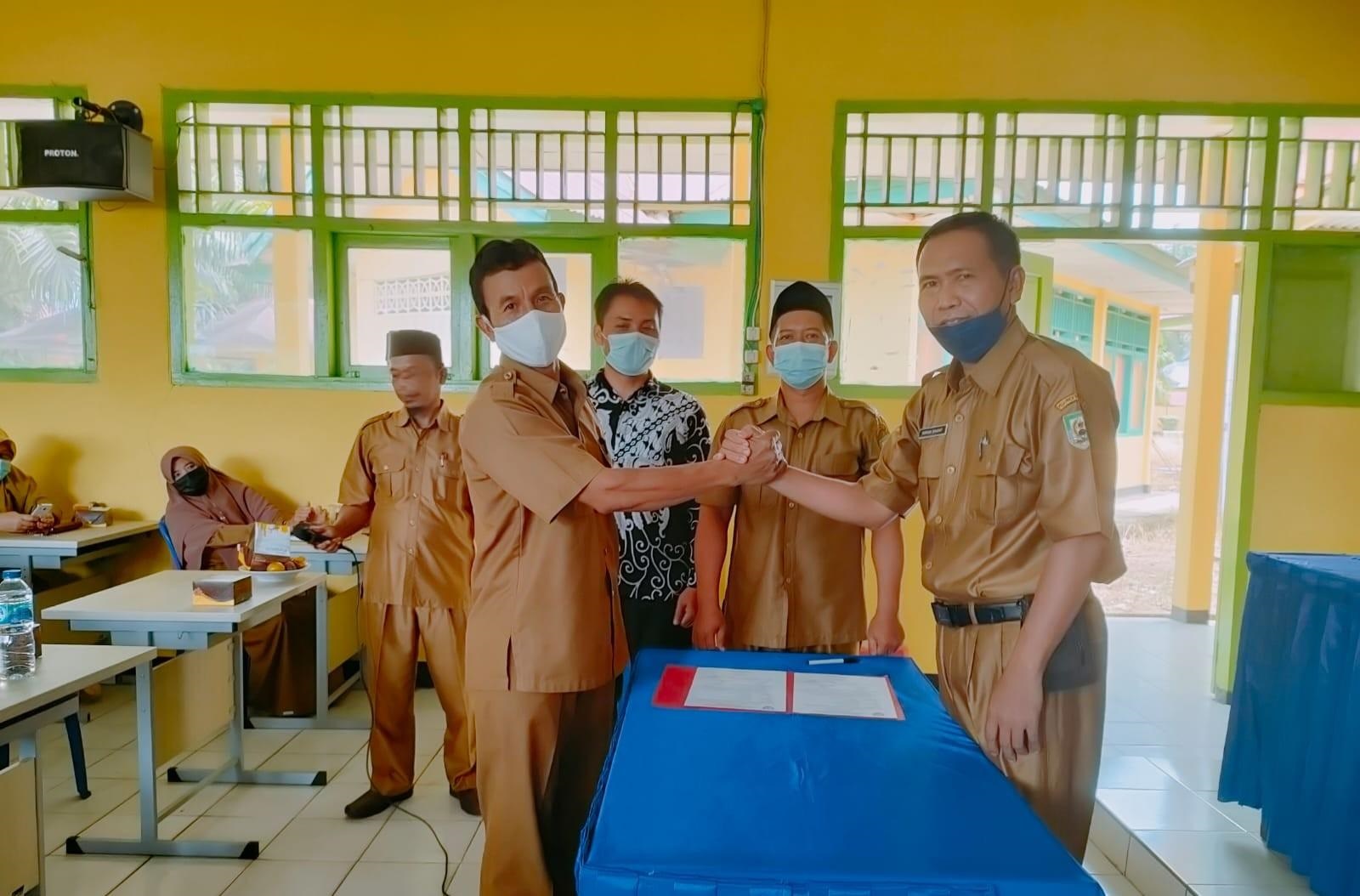 Kepsek Berganti, SMAN 07 BU Tetap Unggul