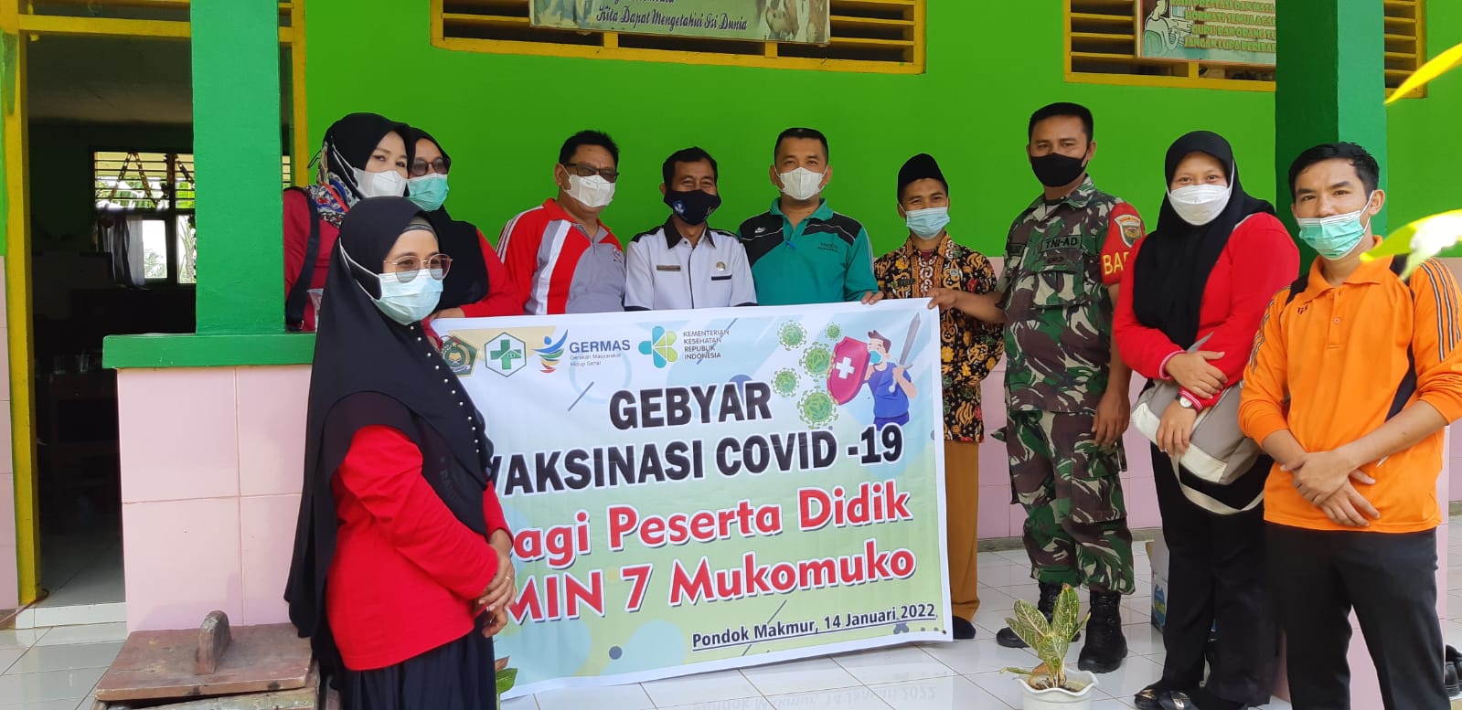 Perdana, Kemenag Mukomuko Gelar Vaksinasi Anak