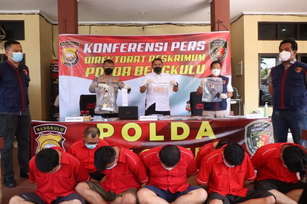 Polda Bengkulu Tangkap 7 Tsk, Sindikat Pemalsu Data Nasabah