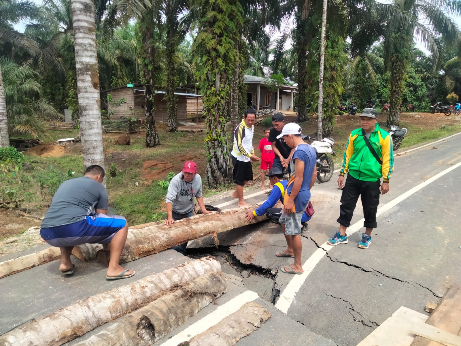 Penanganan Darurat, Jalan Suka Merindu Sudah Bisa Dilewati Kendaraan