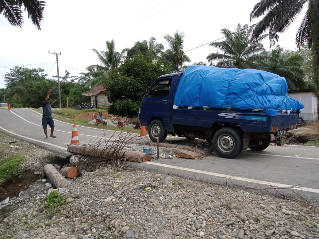 Soal Jalan SM, Jangan Saling Klaim Saat Jalam Mulus