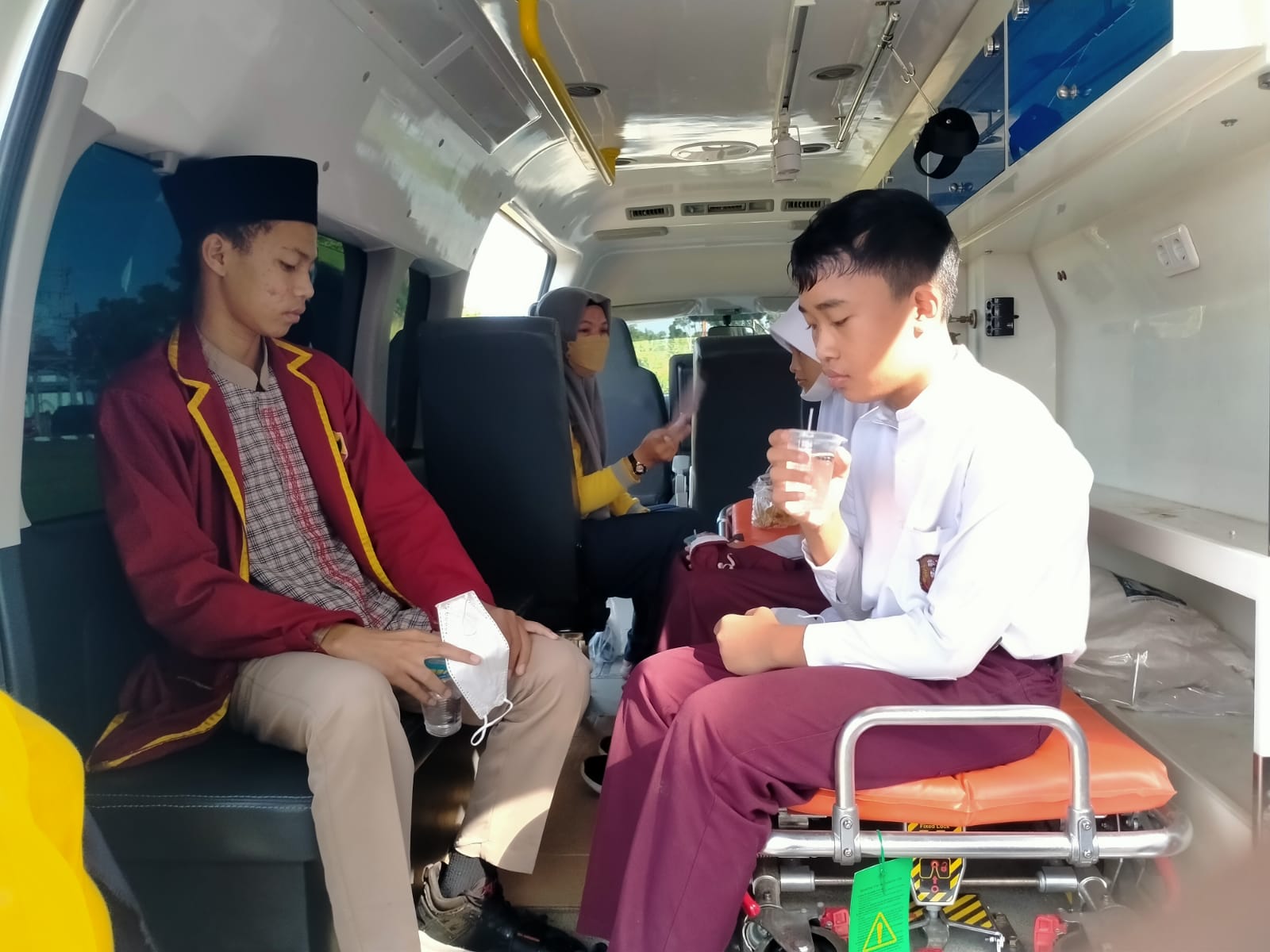 Upacara HUT Mukomuko, Sejumlah Siswa SD Tumbang